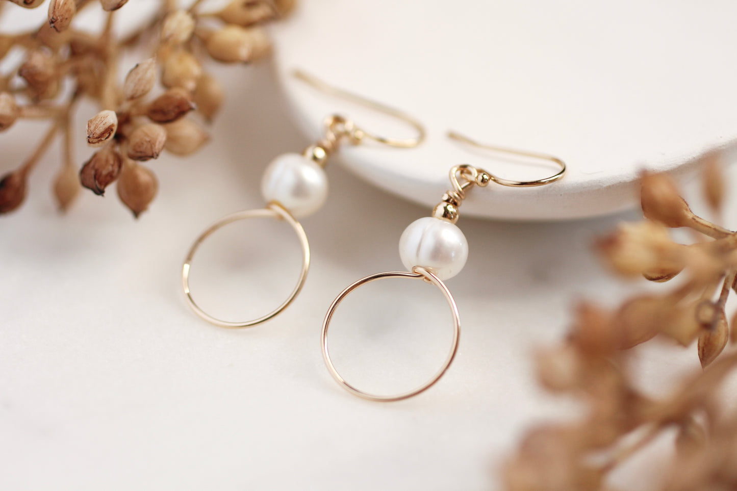 PEARL AND CIRCLE EARRINGS