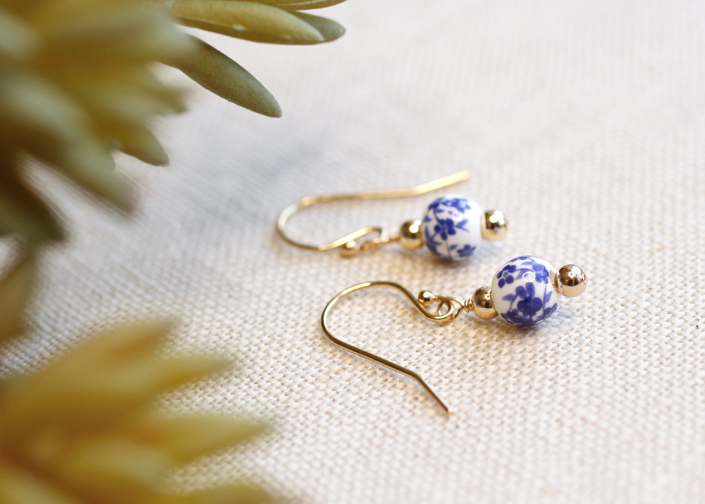 TINY BLUE FLORAL EARRINGS