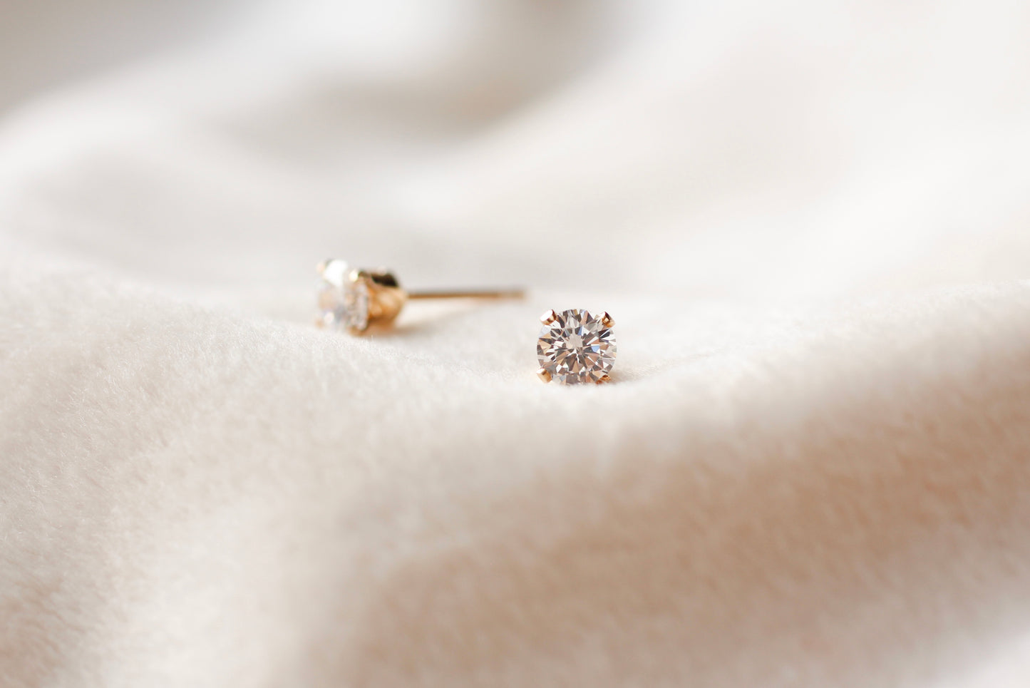 CUBIC ZIRCONIA STUDS