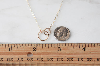 Linked circles necklace