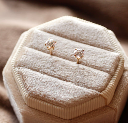 CUBIC ZIRCONIA STUDS