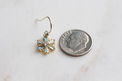 BLUE GLASS SNOWFLAKE EARRINGS 