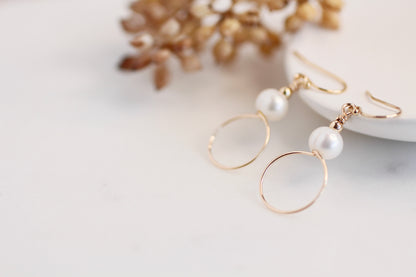PEARL AND CIRCLE EARRINGS