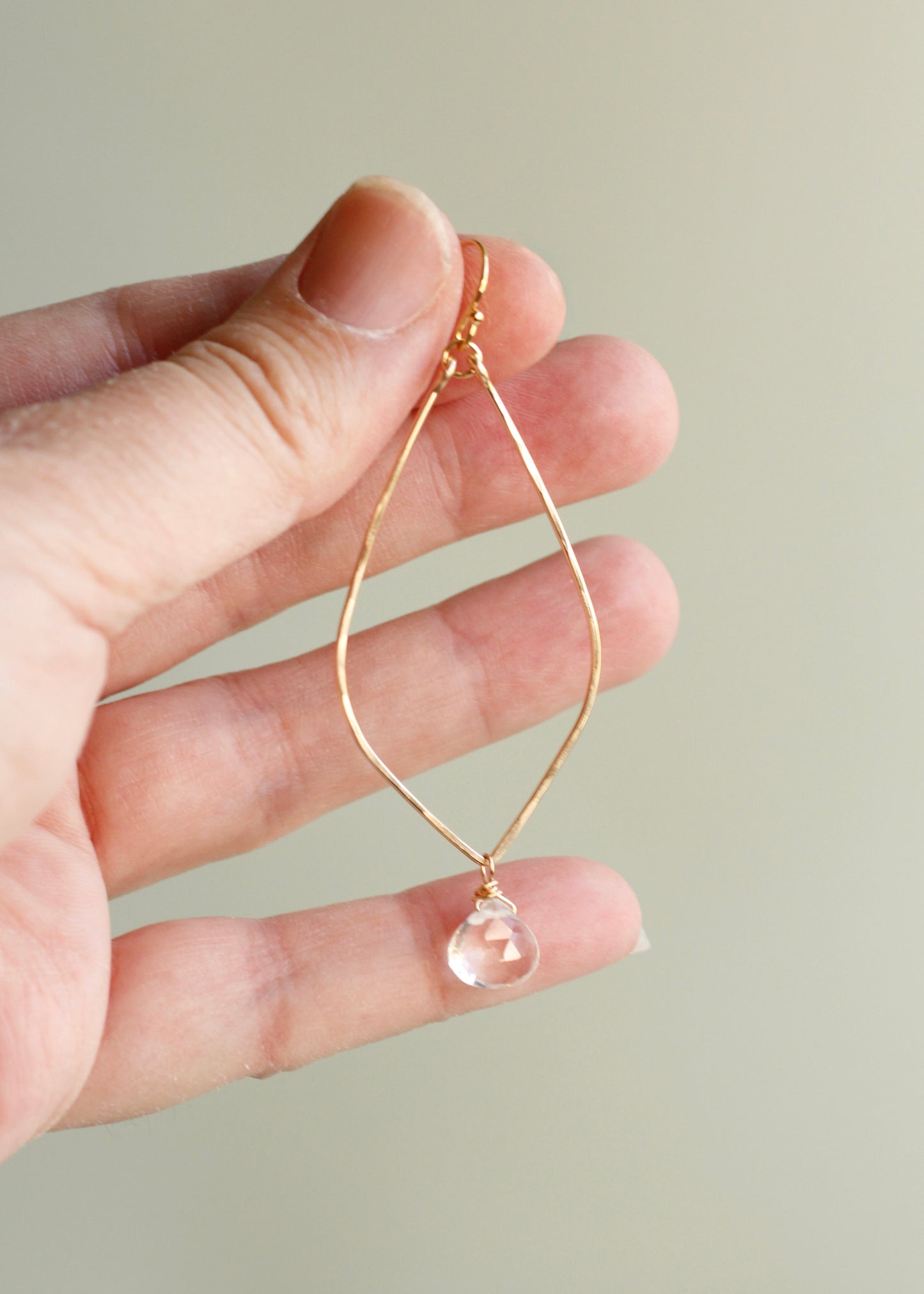 LONG QUARTZ EARRINGS